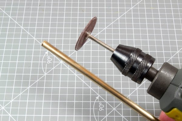 AK Interactive AK9102 BRASS PIPES 0.3MM Ø. 5 UNITS.