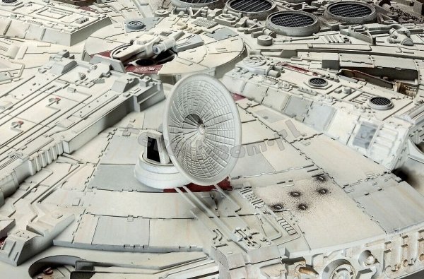 Revell 05659 Millennium Falcon 1/72