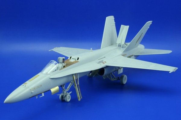 Eduard 49406 F/ A-18A S. A. 1/48 Hobby Boss