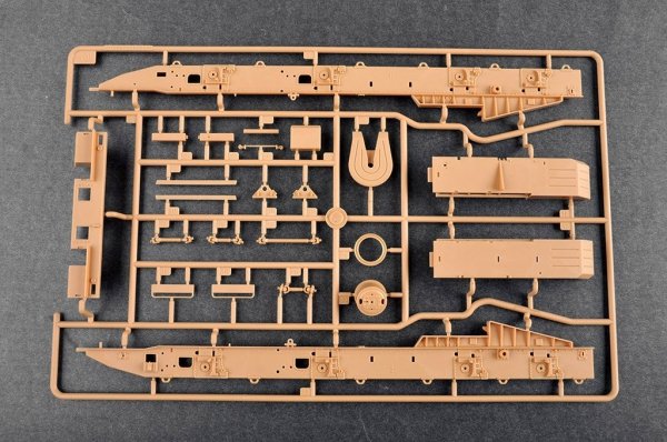 Trumpeter 01086 BAZ-6403 with ChMZAP-9990-071 trailer 1/35
