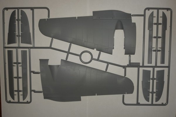 ICM 48264 He 111H-20, WWII German Bomber 1/48