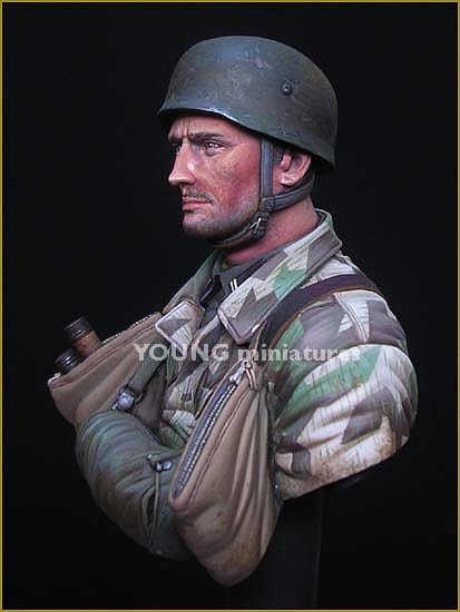 Young Miniatures YM1814 SS Fallschirmjager Battalion 500 Drvar 1944 1/10