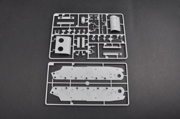 Trumpeter 01569 Soviet KV-85 Heavy Tank (1:35)