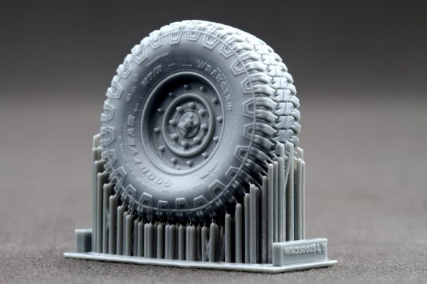 ScaleX WM 35002S HMMWV MT/R 12-bolt Sagged wheel set (for Academy, ICM) 1/35