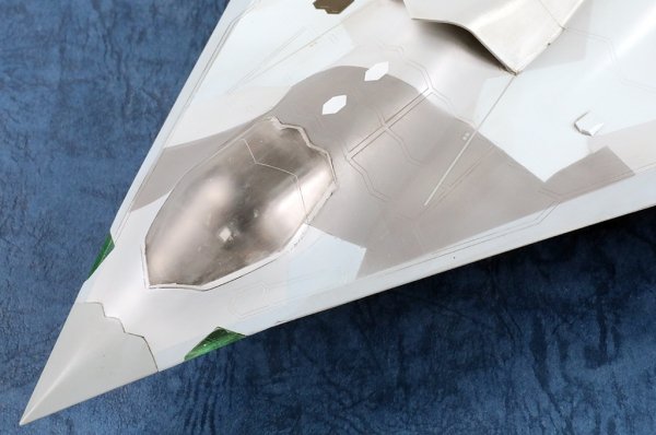 Trumpeter 01689 PLAAF J-36 Prototype 1/72