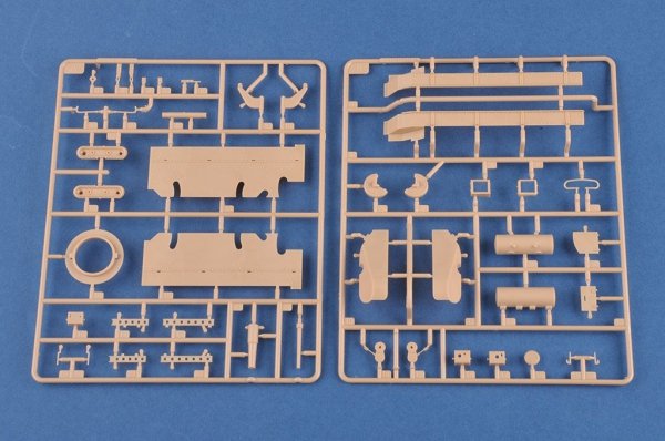 Hobby Boss 84516 Soviet BT-2 Tank(late) 1/35