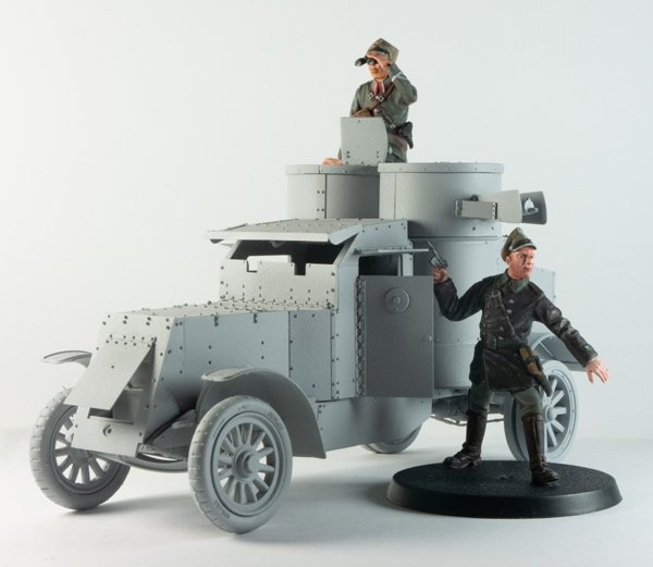 Toro Model 35F139 Załoga Samochodu Pancernego Austin - Bobrujsk, Wiosna 1920 - Wojna Polsko-Bolszewicka 1920 - Dwie Figurki Do Modelu MINIART 1/35