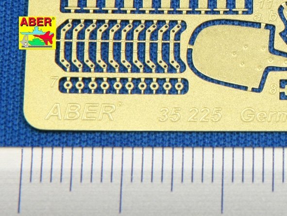 Aber 35225 German super heavy tank E100 (1:35)