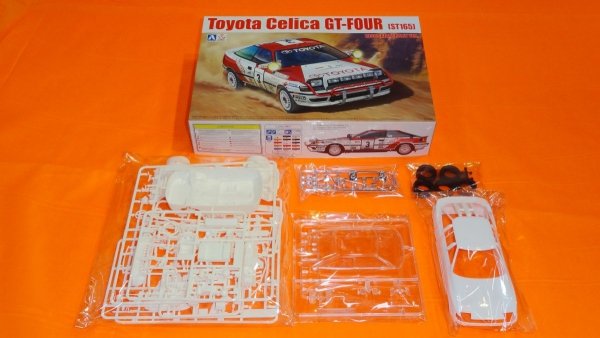 Beemax 24006 Toyota Celica GT-FOUR (ST165) 1990 SAFARI RALLY VERSION (1:24)