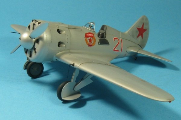 ICM 48097 I-16 type 24, WWII Soviet Fighter 1:48