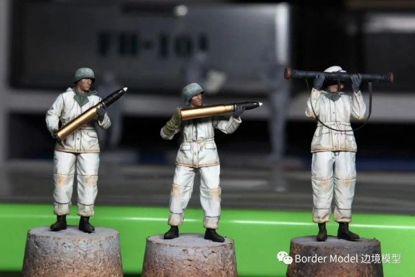 Border Model BT-013 German 88mm Gun Flak36 w/6 anti-aircraft artillery crew members 1/35