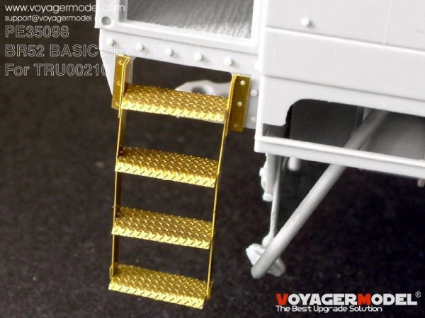 Voyager Model PE35098 BR52 part 1 1/35