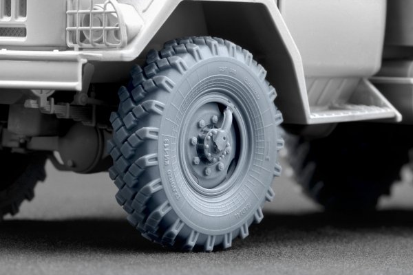 ScaleX WM 35017 ZIL 131 Ordinary wheel set (for ICM) 1/35