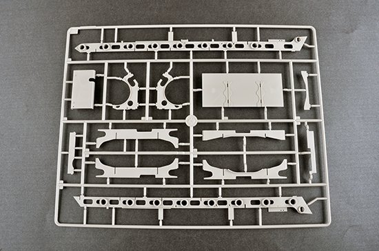 Trumpeter 00929 German Sd.Kfz.171 Panther Ausf.G - Late Version 1/16