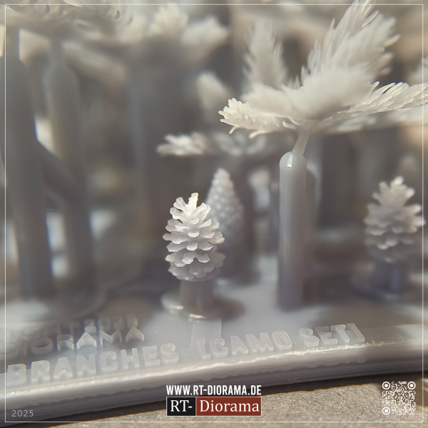 RT-Diorama 16210 Coniferous Branches - Camo Foliage 1/16