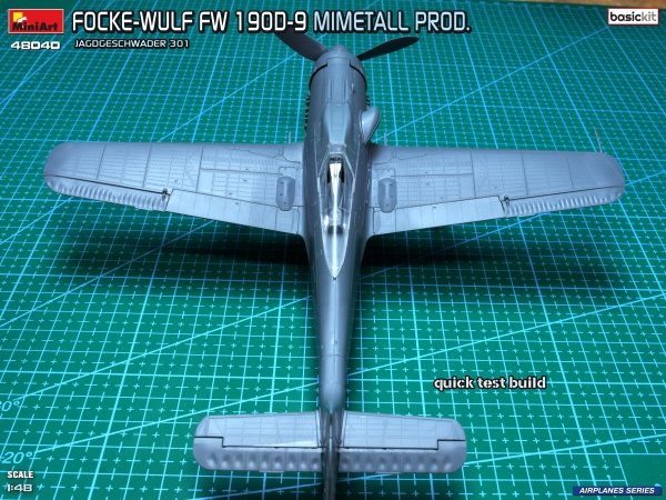 MiniArt 48040 FOCKE-WULF FW 190D-9. MIMETALL PROD. JAGDGESCHWADER 301. BASIC KIT 1/48