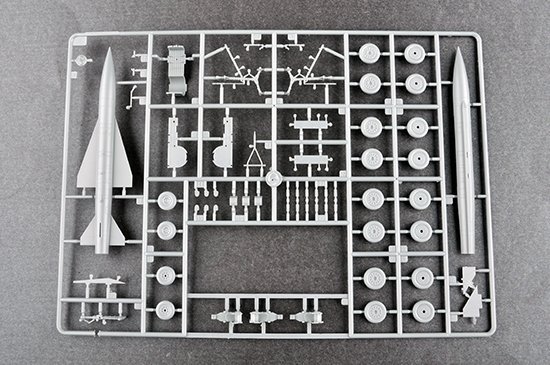 Trumpeter 01695 Soviet Tu-22 &quot;Blinder&quot; tactical bomber 1/72