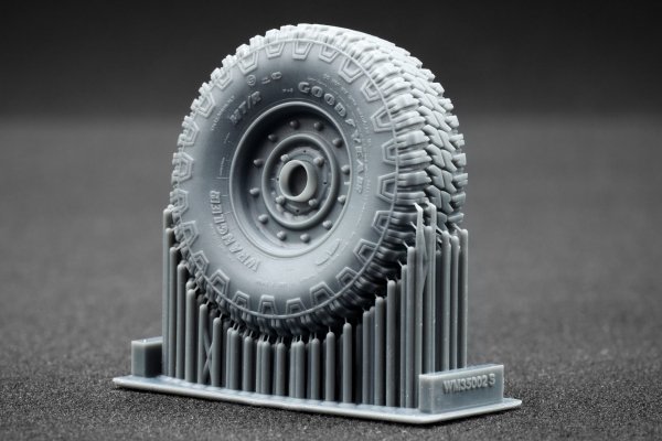 ScaleX WM 35002S HMMWV MT/R 12-bolt Sagged wheel set (for Academy, ICM) 1/35