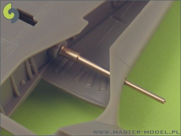 Master AM-48-017 Fw 190 A2 - A5 armament set (MG 17 barrel tips, MG FF barrels, MG 151 barrels in fairings) &amp; Pitot Tube (1:48)