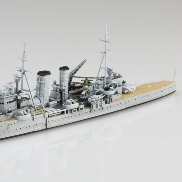 Aoshima 06754 BRITISH HEAVY CRUISER EXETER 1/700