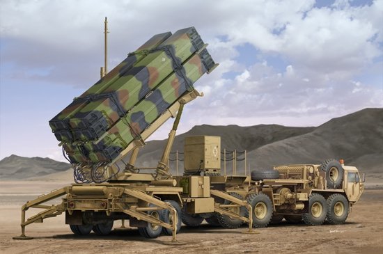 Trumpeter 01037 M983 HEMTT M901 Launching Station of MIM-104F0 Patriot SAM System PAC-3 1/35