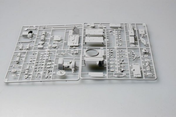 Trumpeter 00911 M16 Multiple-Gun Motor Carriage 1/16