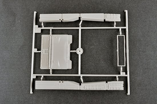 Trumpeter 09525 Russian T-80U MBT 1/35