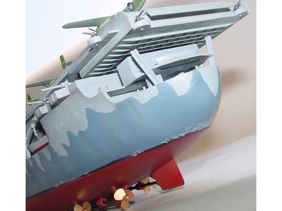 Trumpeter 05601 U.S. Aircraft Carrier CV-8 Hornet (1:350)