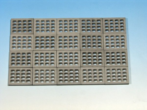 Eureka XXL E-018 Modern Concrete Road Panels (Perforated) 1:35
