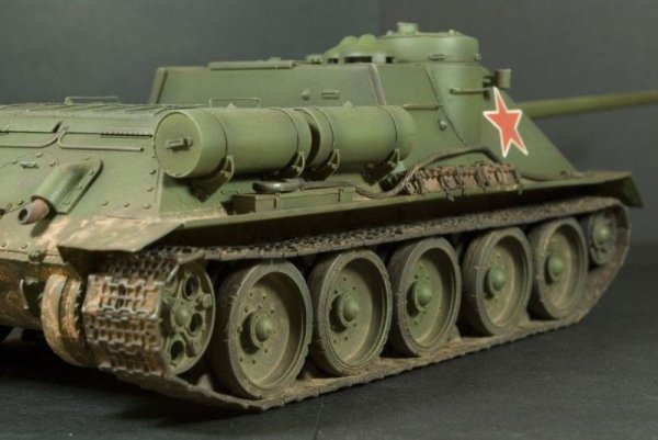Dragon 6359 Soviet SU-100 Tank Destroyer (1:35)
