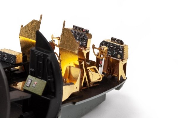 Eduard 73807 B-29 interior HOBBY 2000, ACADEMY 1/72
