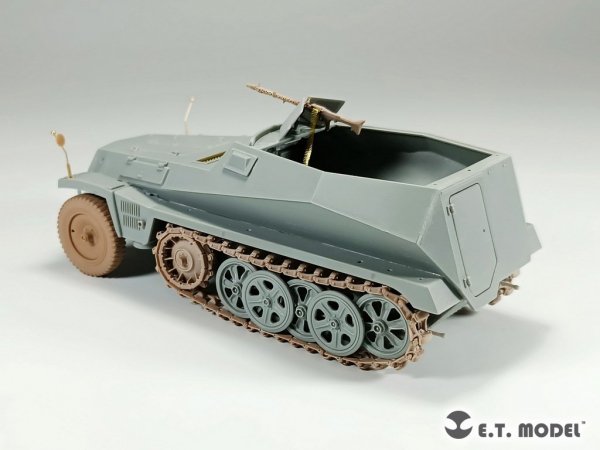 E.T. Model P35-066 WWII German Sd.kfz.250/Sd.kfz.10 Sprockets &amp; Track links ( 3D Printed ) 1/35