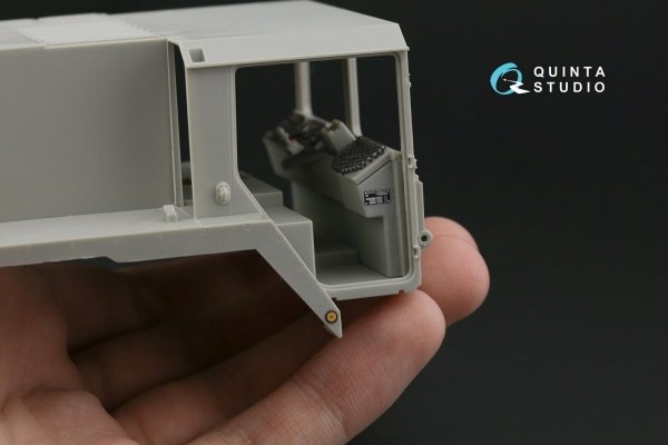 Quinta Studio QD35094 Patriot Abschussrampe auf 15t mil gl BR A1 3D-Printed &amp; coloured Interior on decal paper (Trumpeter) 1/35