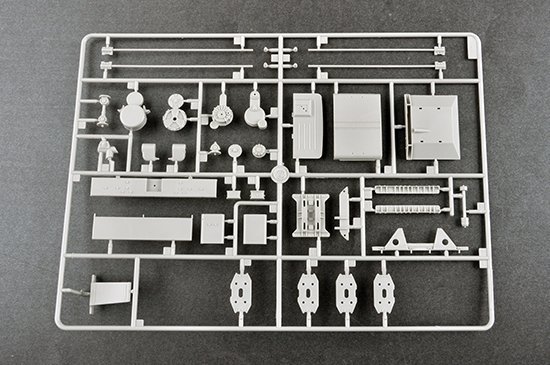 Trumpeter 01065 MAZ-537G Late Production type with ChMZAP-9990 semi-trailer 1/35