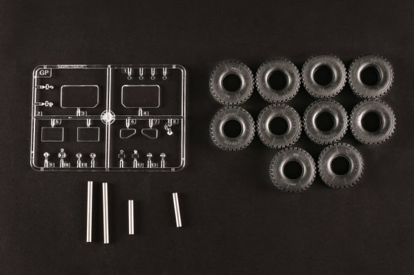 I Love Kit 63550 LVSR MKR18 Cargo Truck with 20ft Container 1/35