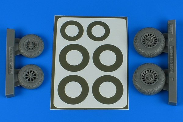 Aires 4847 A-26B/C (B-26B/C) Invader wheels &amp; paint masks early - diamond pattern 1/48 ICM