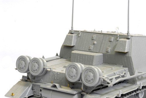 Dragon 6596 Sd.Kfz.166 Stu.Pz.IV Brummbaer Early Production w/Zimmerit (1:35)