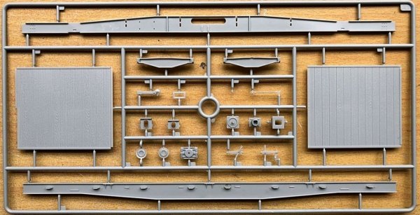 Thunder Model 35904 German Flat Wagon Ssyl 1/35