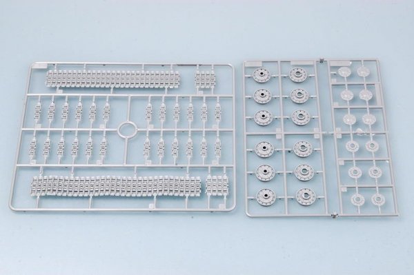 Trumpeter 00367 German Pz.Kpfm KV-2 754(r) Tank (1:35)