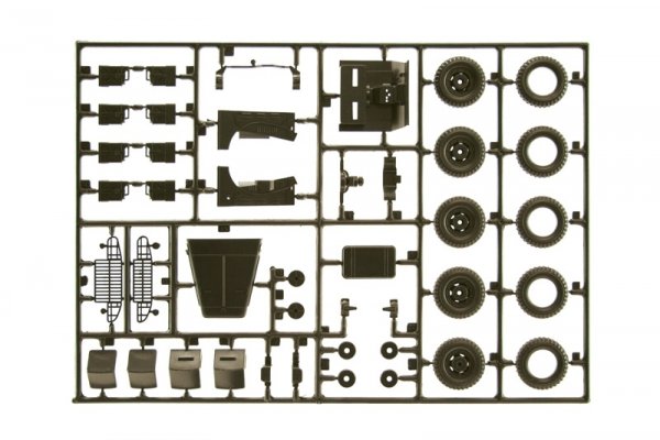 Italeri 96230 Dodge WC-62/63 1 1/2 ton 6x6 TRUCK 1/35