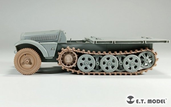 E.T. Model P35-066 WWII German Sd.kfz.250/Sd.kfz.10 Sprockets &amp; Track links ( 3D Printed ) 1/35