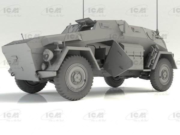 ICM 35111 Sd.Kfz. 247 Ausf.B with Crew 1/35