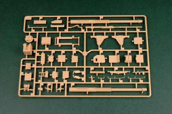 Hobby Boss 85501 152mm ShkH DANA vz.77 (1:35)