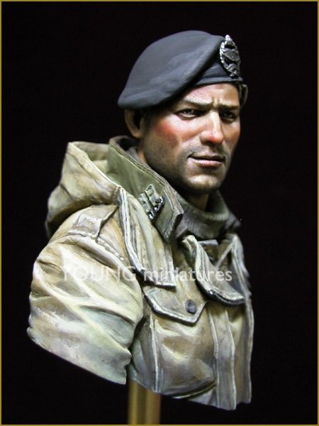 Young Miniatures YM1835 British Tank Crew WWII 1/10