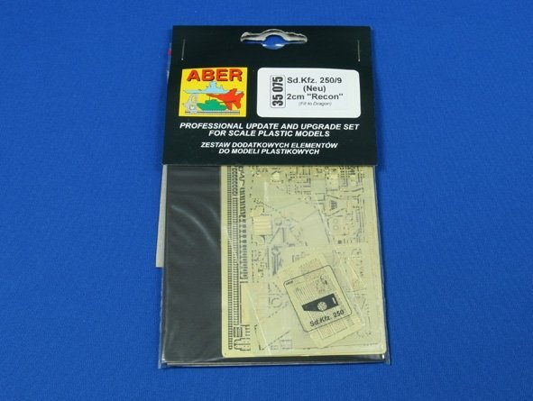 Aber 35075 Sd.Kfz.250/9 Neu 2cm Recon (DRA) (1:35)