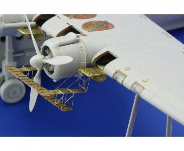 Eduard 72586 Sunderland Mk. III maintenence platforms 1/72 ITALERI