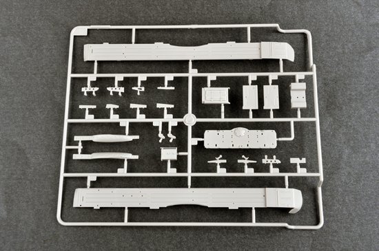 Trumpeter 09507 Russian T-72B2 MBT (ROGATKA) 1/35