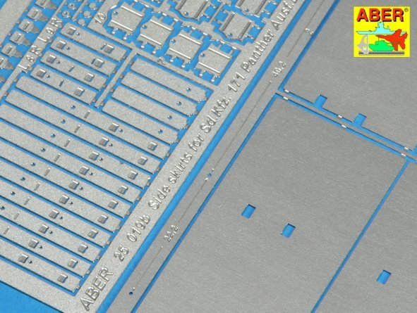 Aber 25019 Side skirts for Panther A/D (1:25)