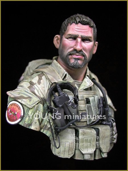 Young Miniatures YM1830 US NAVY SEAL AFGHANISTAN 2005 1/10