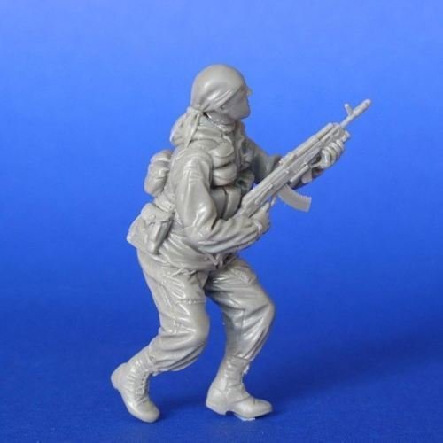 MasterClub MCF35033 Russian soldier of special troops 1/35
